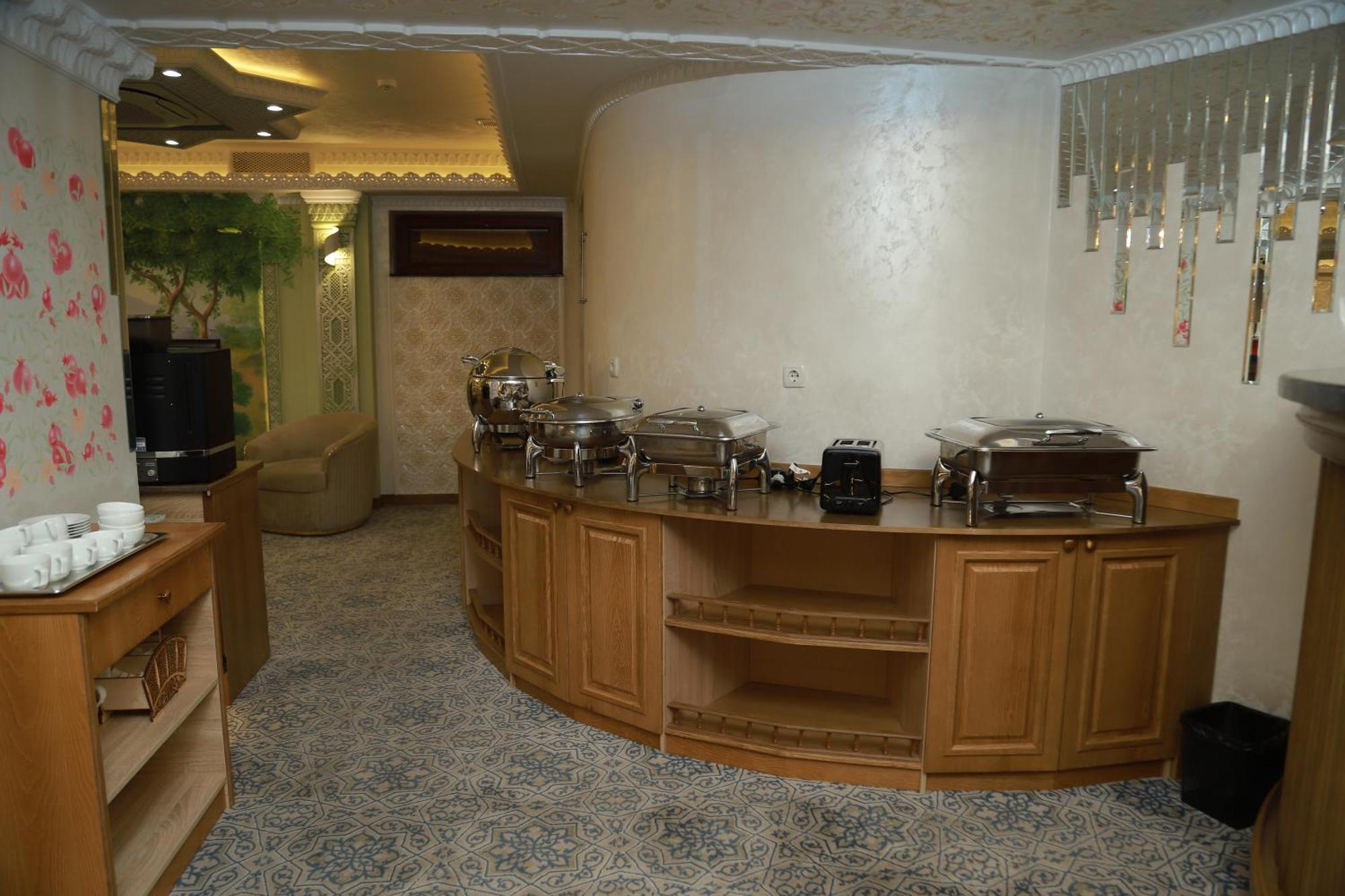 Sandhill Hotel Самарканд Екстериор снимка