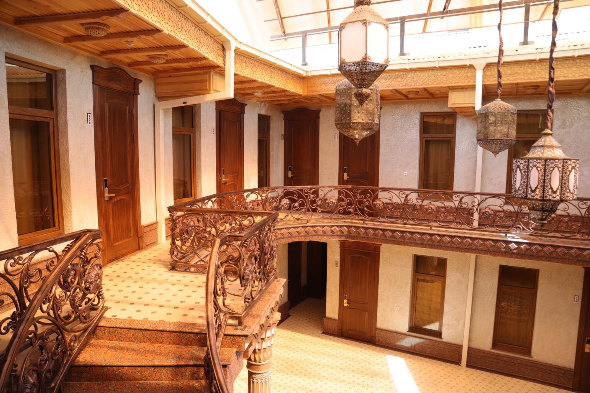 Sandhill Hotel Самарканд Екстериор снимка
