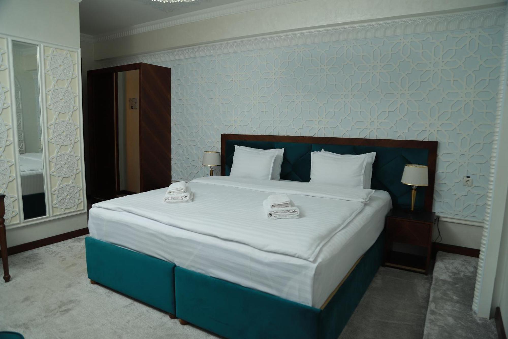 Sandhill Hotel Самарканд Екстериор снимка